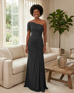 Off-the-Shoulder-Ruched-Mermaid-Corset-Back-Bridesmaid-Dress-Black-1