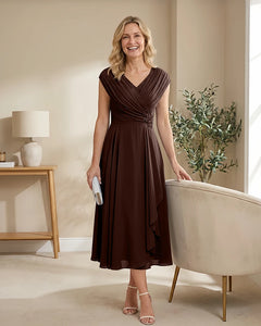 Chiffon-Mother-of-the-Bride-Dress-with-V-Neck-and-Cap-Sleeves-Brown-1